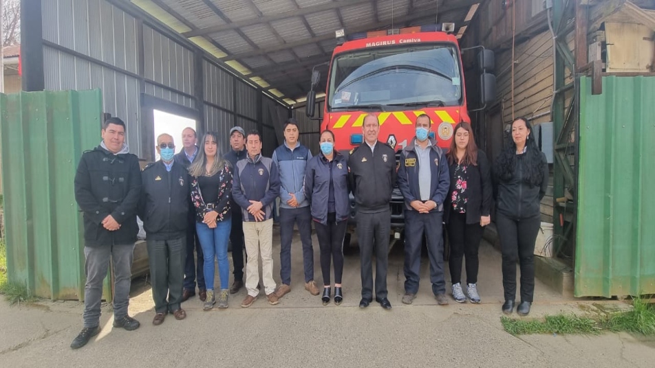 Presidente Nacional inicia recorrido de cuatro días por Cuerpos de Bomberos de la Región de Los Ríos